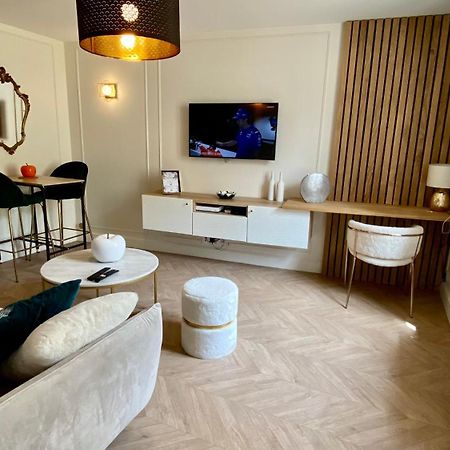 Superbe Appartement Terrasse Et Parking Gratuit Auxerre Ngoại thất bức ảnh
